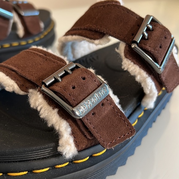 DR. MARTENS | Brown fur lined couture platform spring summer “Myles” sandal flat - Picture 7 of 16